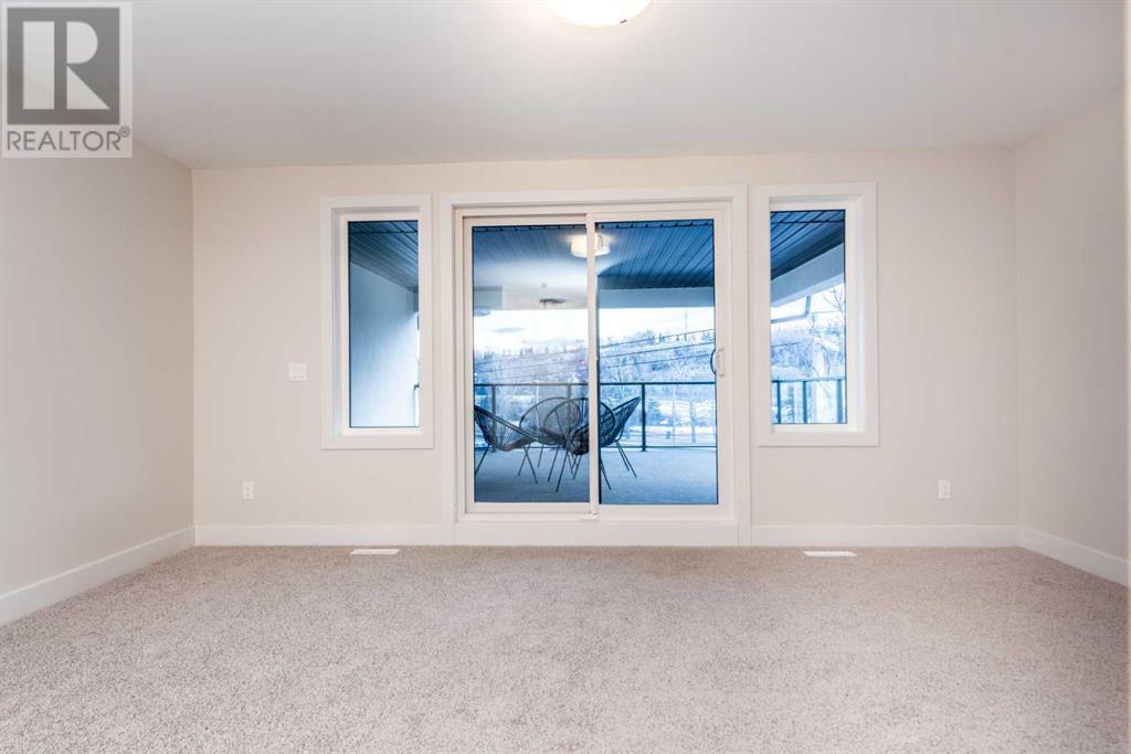 Single Family House for Sale in    Avenue NW West Hillhurst Calgary 