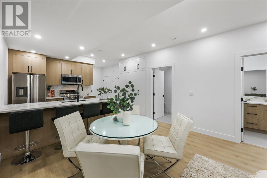 Single Family House for Sale in   Avenue SW North Glenmore Park Calgary 
