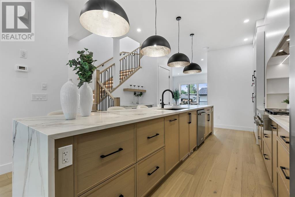 Single Family House for Sale in   Avenue SW North Glenmore Park Calgary 