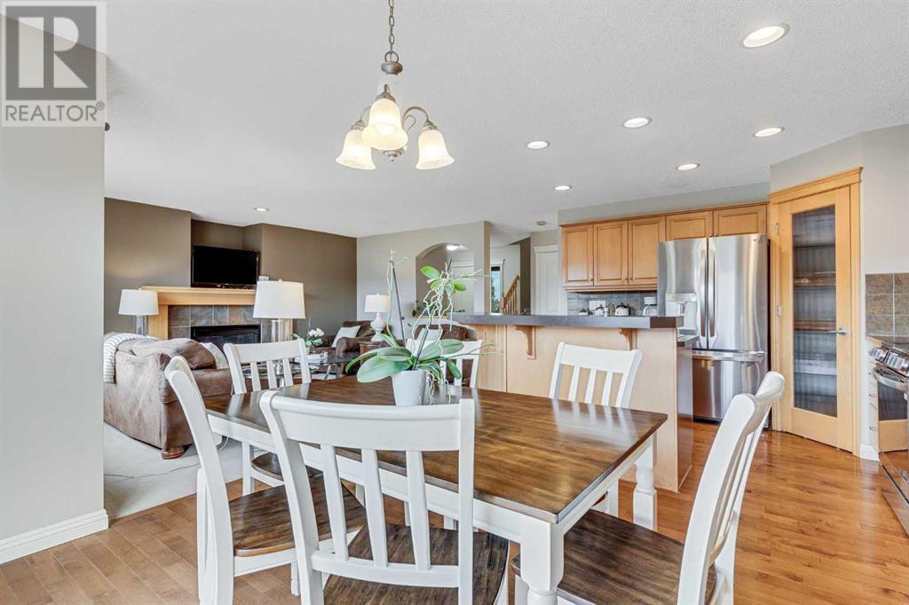 Single Family House for Sale in  Covehaven Terrace NE Coventry Hills Calgary 
