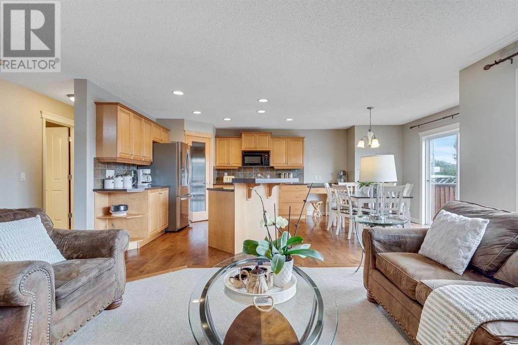 Single Family House for Sale in  Covehaven Terrace NE Coventry Hills Calgary 