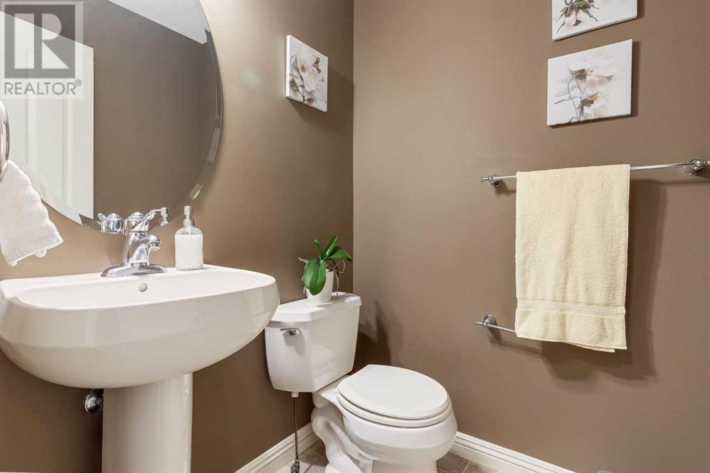 Single Family House for Sale in  Covehaven Terrace NE Coventry Hills Calgary 