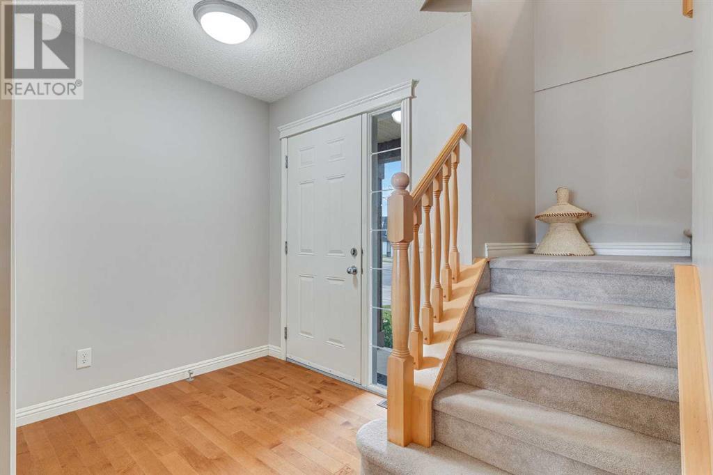 Single Family House for Sale in  Covehaven Terrace NE Coventry Hills Calgary 