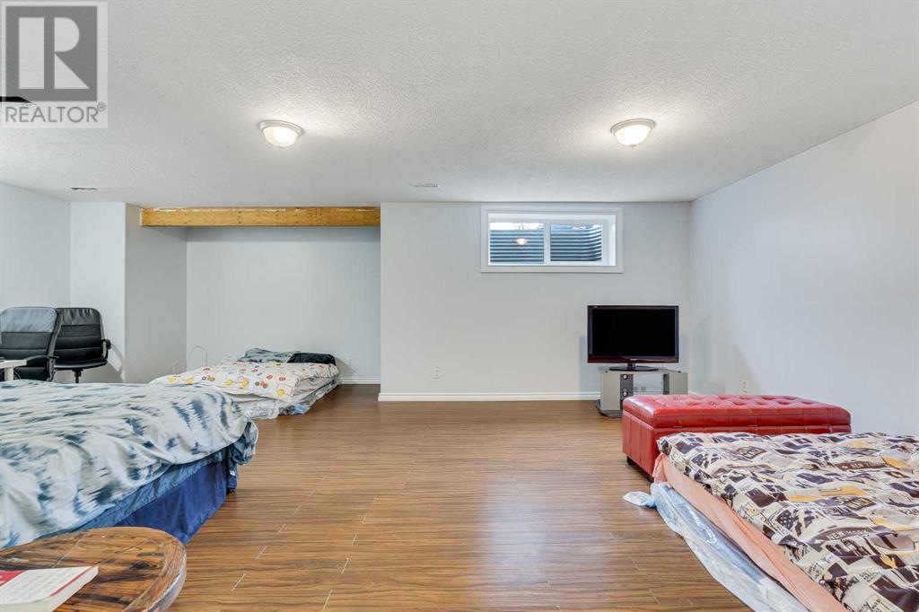 Single Family House for Sale in  Covehaven Terrace NE Coventry Hills Calgary 