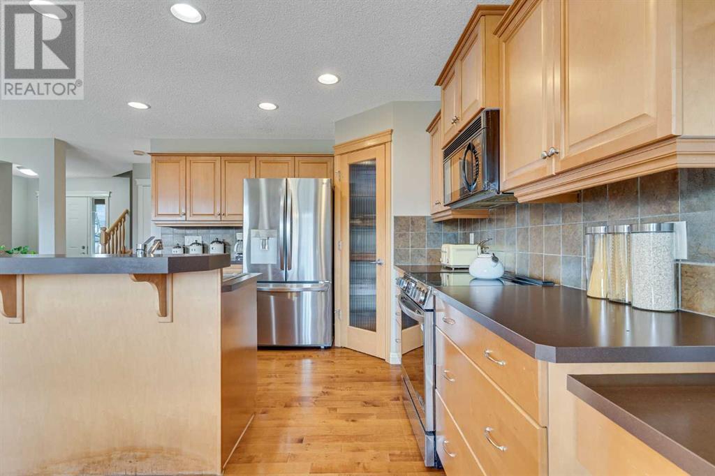Single Family House for Sale in  Covehaven Terrace NE Coventry Hills Calgary 