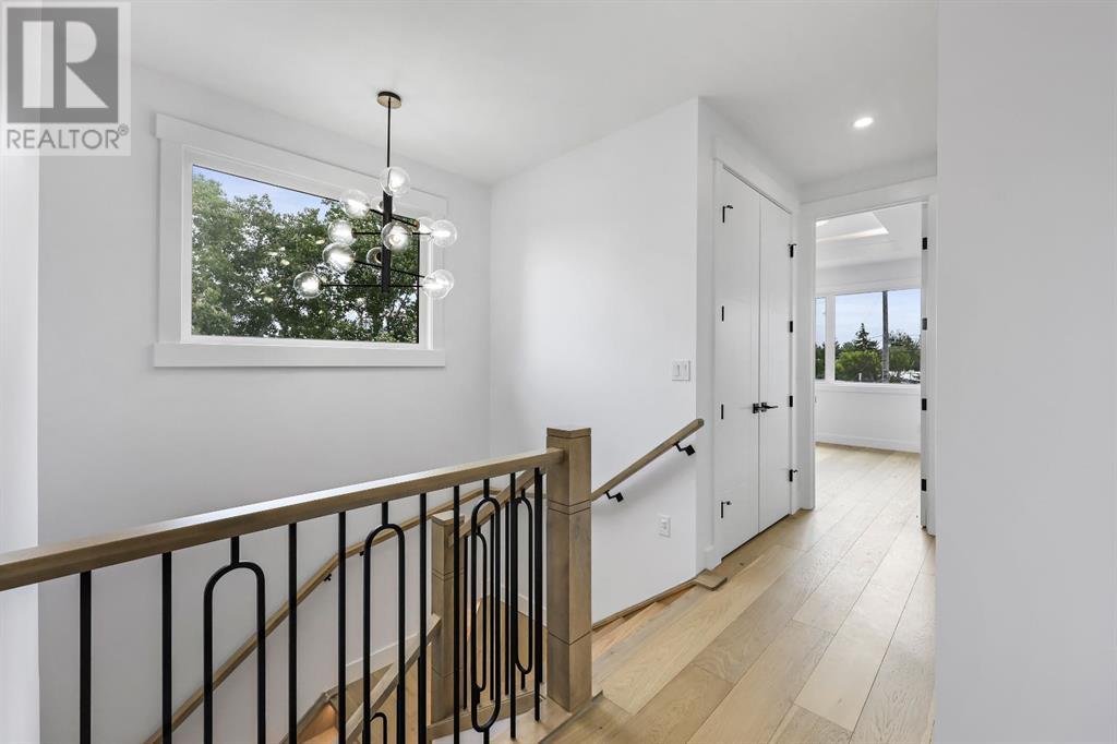 Single Family House for Sale in   Avenue SW North Glenmore Park Calgary 