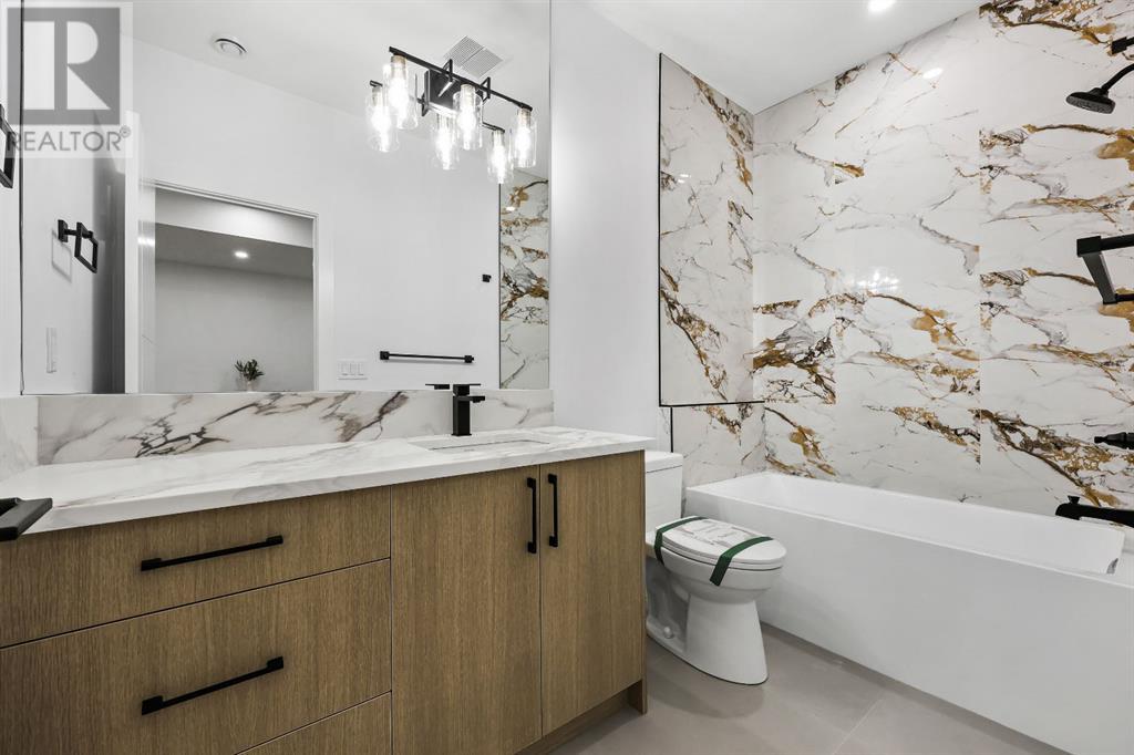 Single Family House for Sale in   Avenue SW North Glenmore Park Calgary 