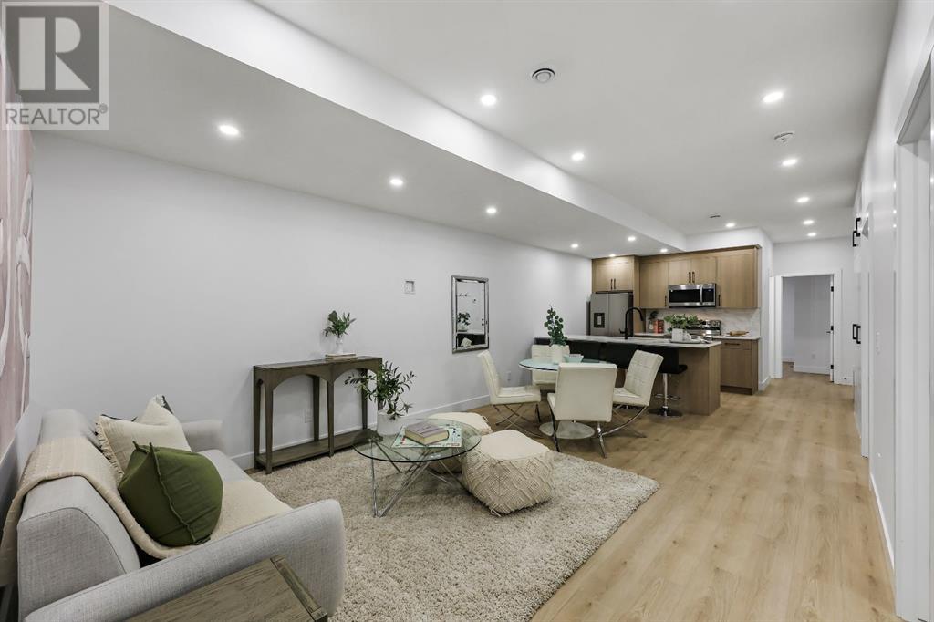 Single Family House for Sale in   Avenue SW North Glenmore Park Calgary 