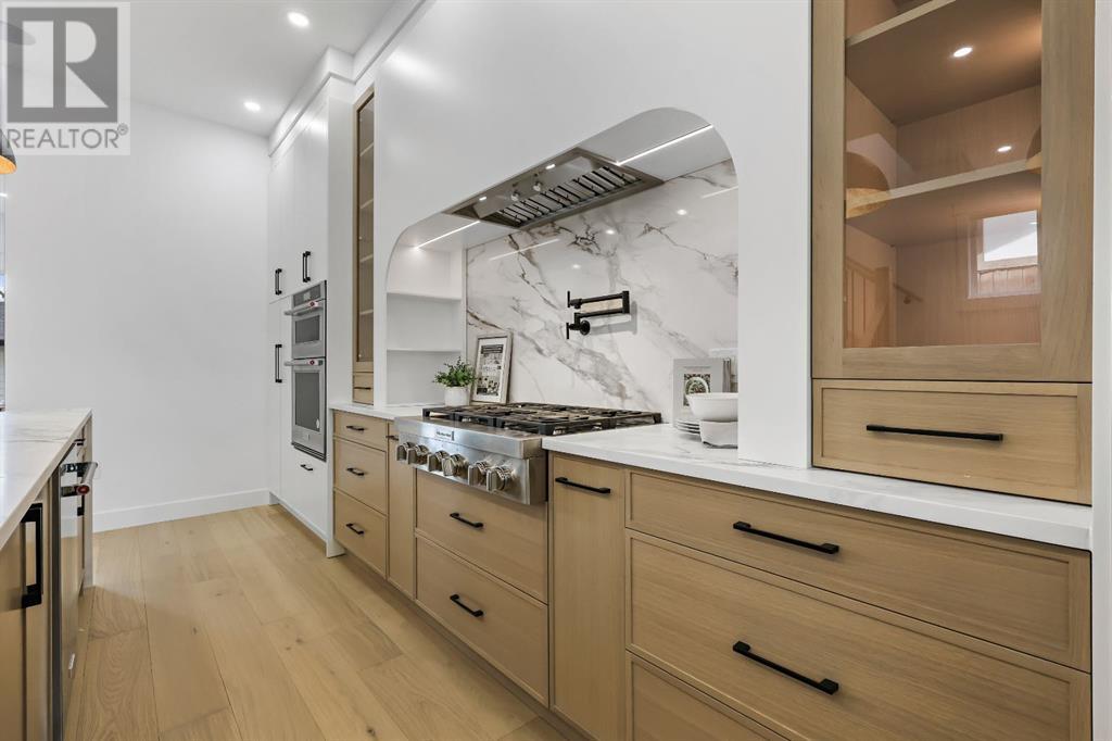 Single Family House for Sale in   Avenue SW North Glenmore Park Calgary 