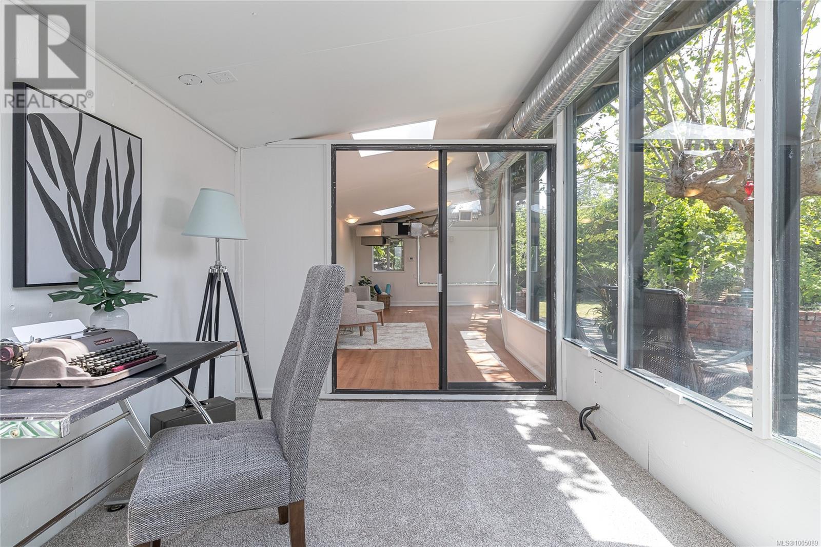 Photo 20 of 3515 Cardiff Pl, Oak Bay BC