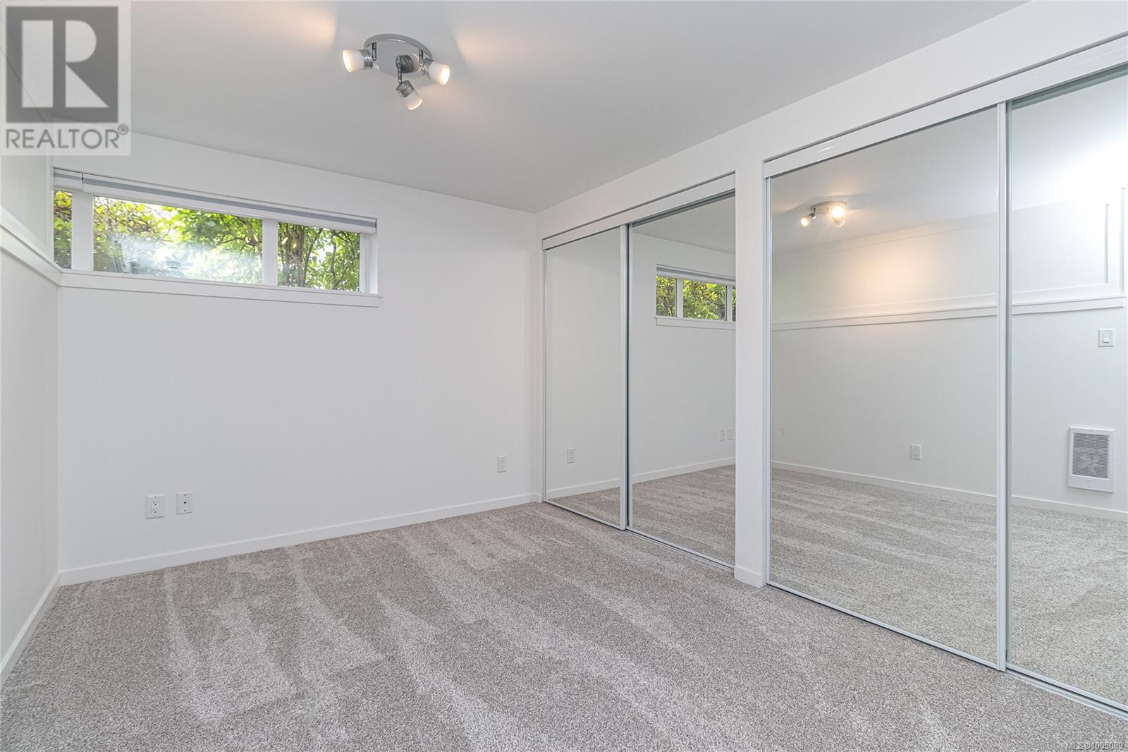 Photo 32 of 3515 Cardiff Pl, Oak Bay BC