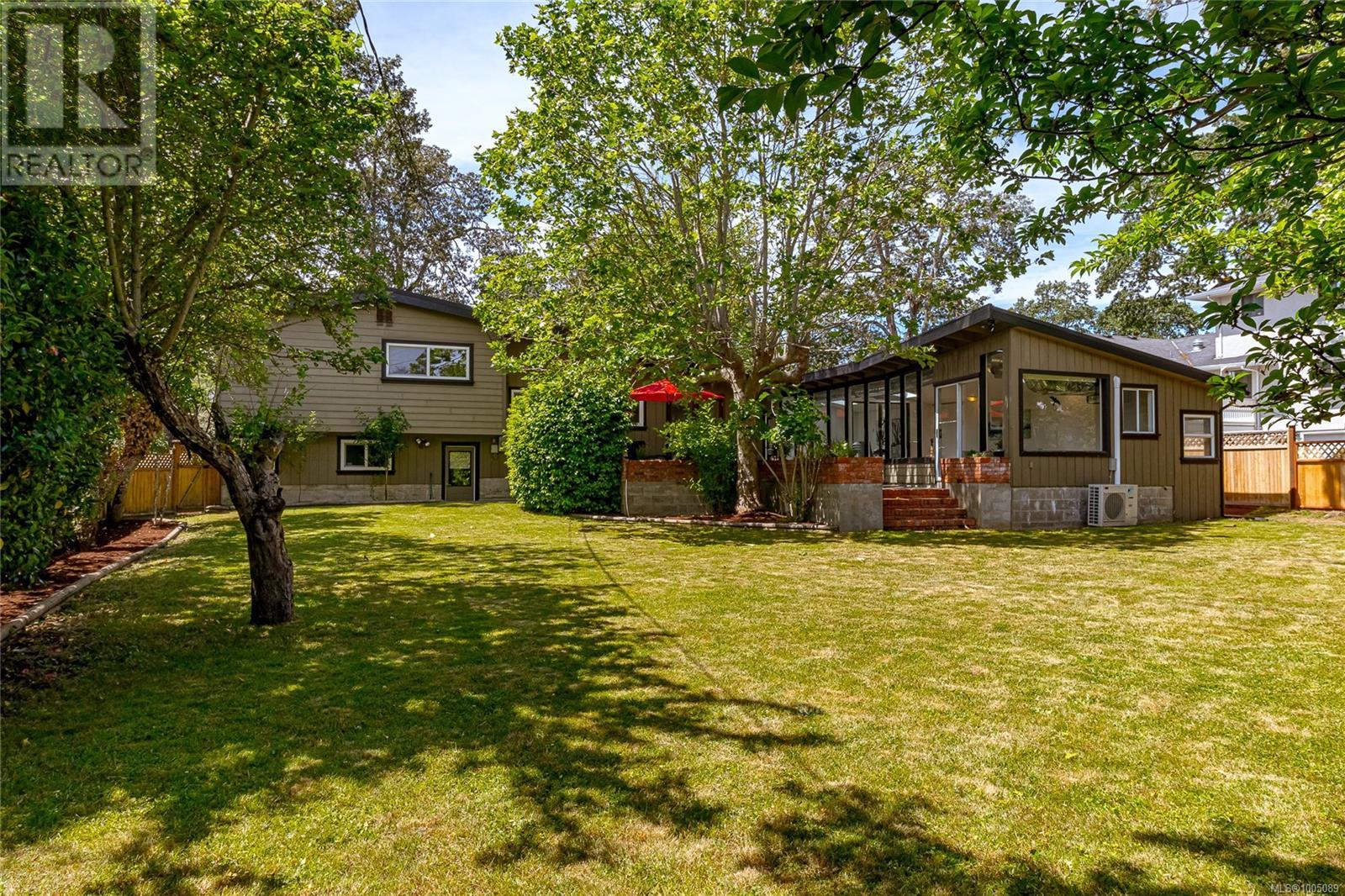 Photo 49 of 3515 Cardiff Pl, Oak Bay BC