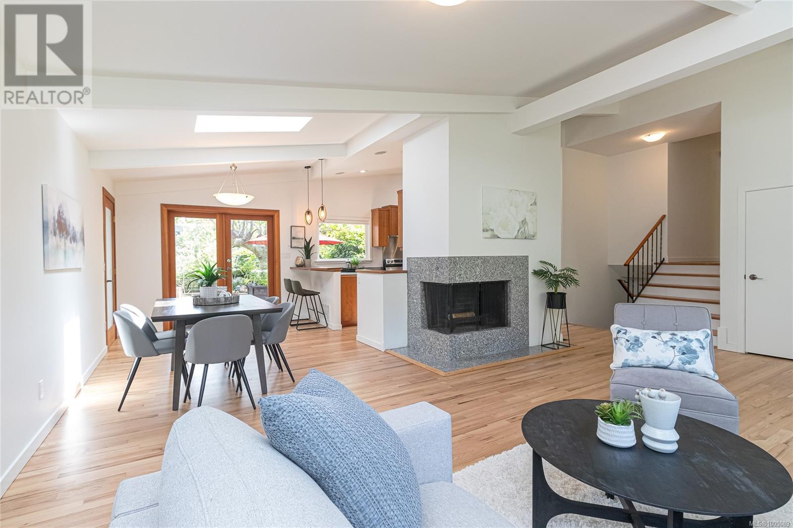 Photo 24 of 3515 Cardiff Pl, Oak Bay BC