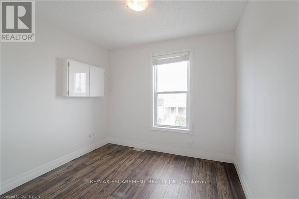 Photo 17 of 1164 Cannon Street E, Hamilton ON