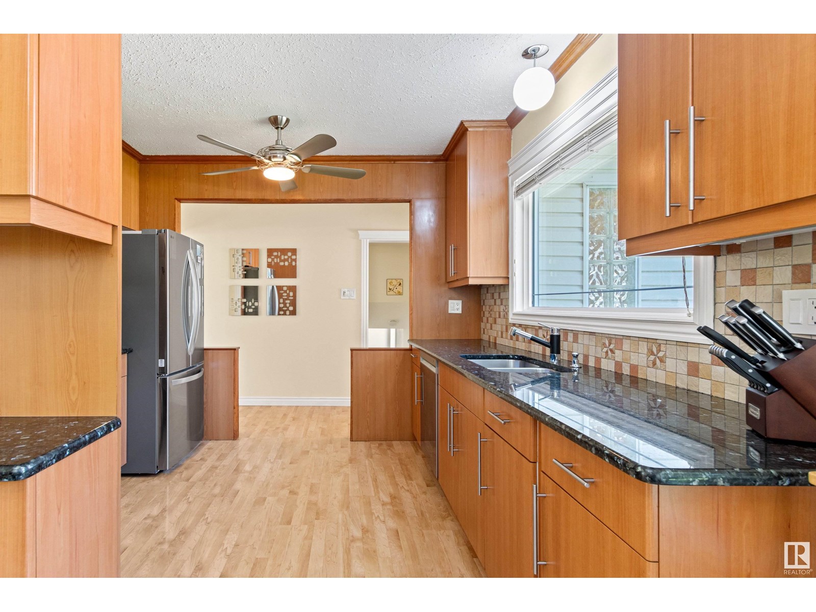 Photo 15 of 11406 73 Av Nw, Edmonton AB
