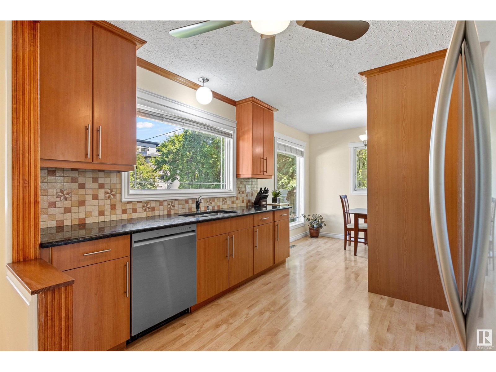 Photo 20 of 11406 73 Av Nw, Edmonton AB