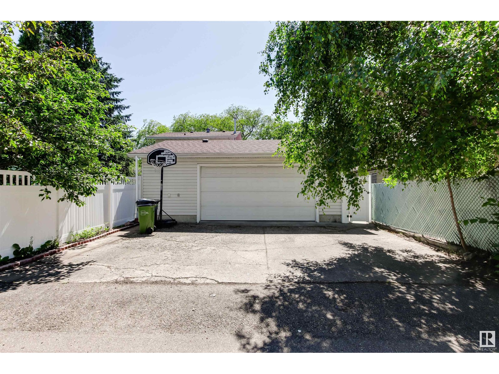 Photo 68 of 11406 73 Av Nw, Edmonton AB