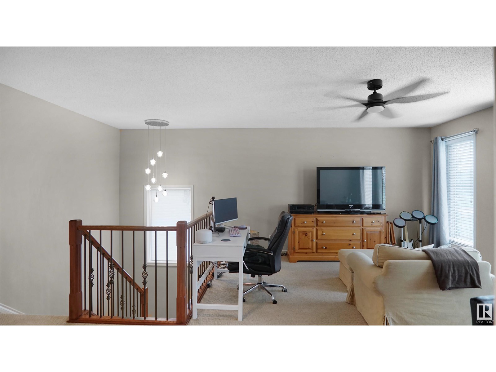 Photo 31 of 20845 92 A Av Nw, Edmonton AB