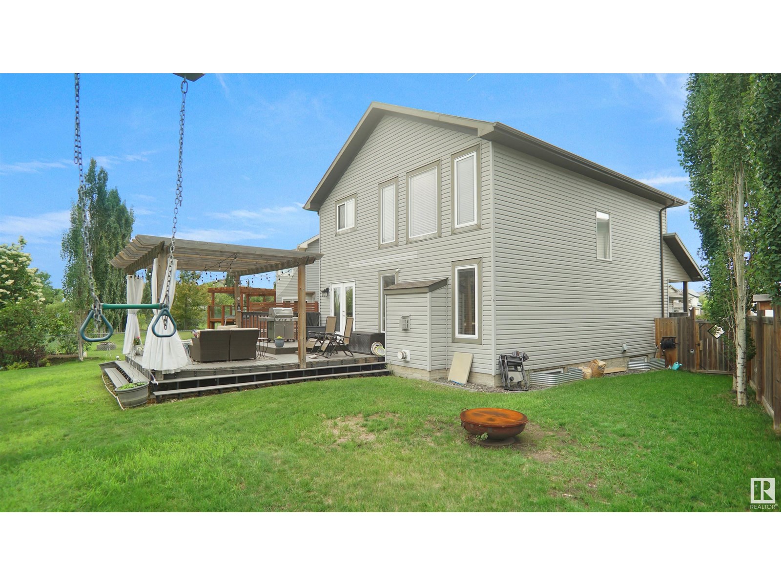 Photo 19 of 20845 92 A Av Nw, Edmonton AB