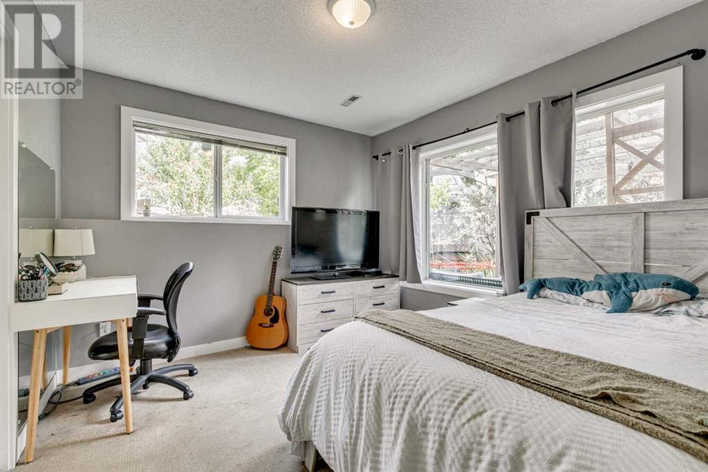 Single Family House for Sale in  Chaparral Court SE Chaparral Calgary 