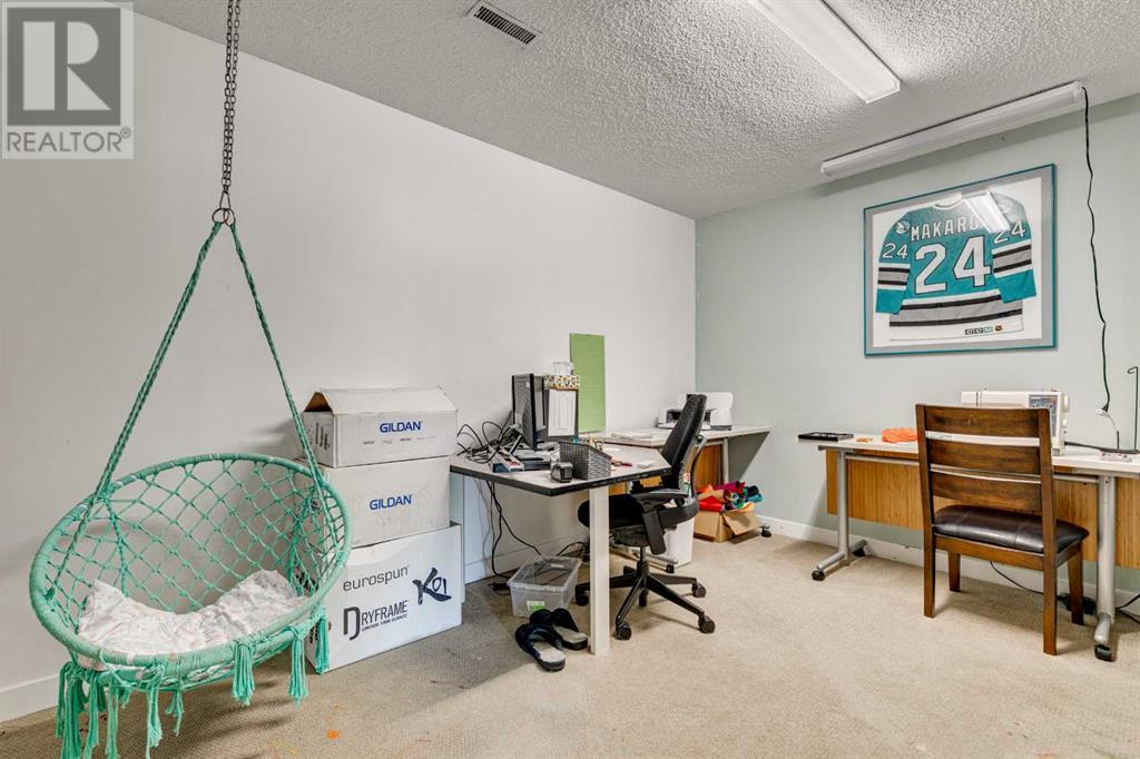 Single Family House for Sale in  Chaparral Court SE Chaparral Calgary 