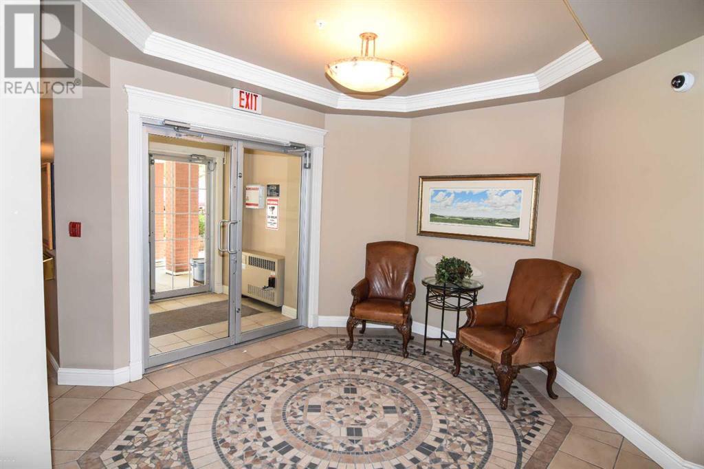 Single Family House for Sale in    Street SW Shawnee Slopes Calgary 