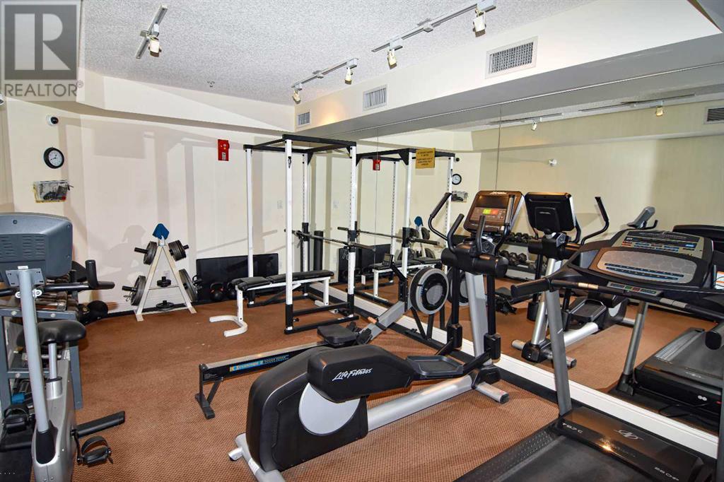 Single Family House for Sale in    Street SW Shawnee Slopes Calgary 