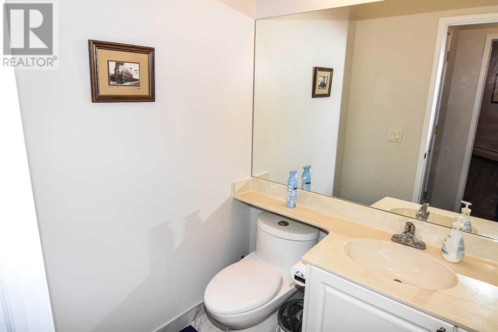Single Family House for Sale in    Street SW Shawnee Slopes Calgary 