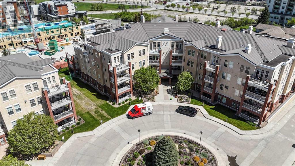 Single Family House for Sale in    Street SW Shawnee Slopes Calgary 