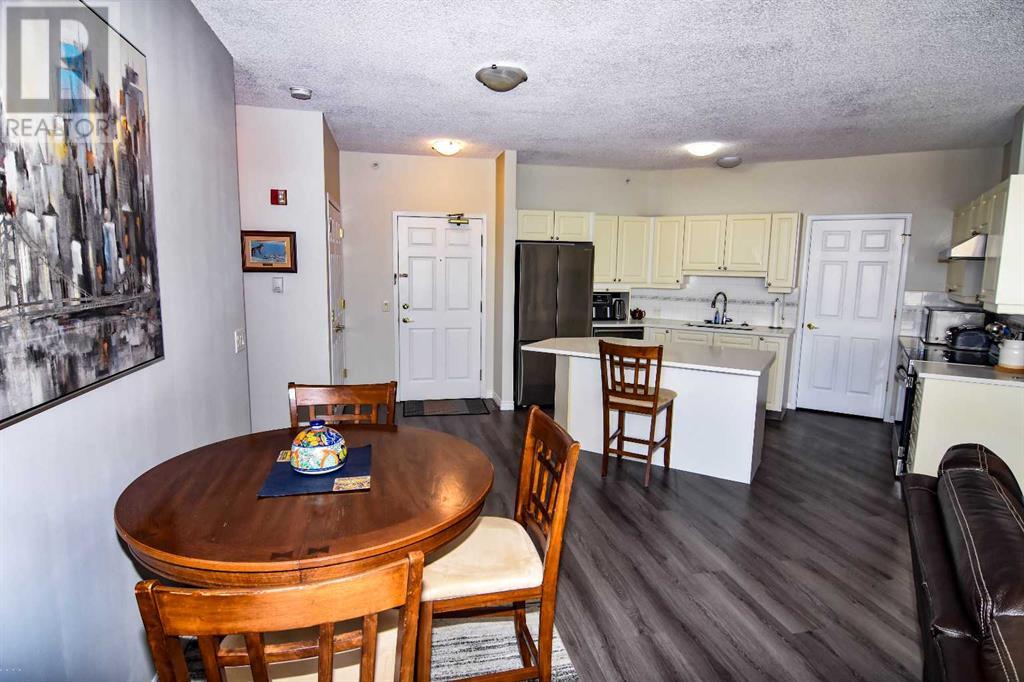 Single Family House for Sale in    Street SW Shawnee Slopes Calgary 