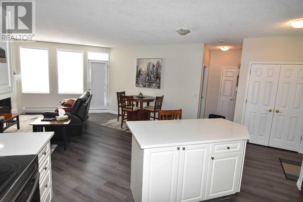 Single Family House for Sale in    Street SW Shawnee Slopes Calgary 