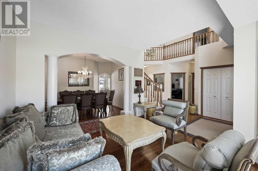Single Family House for Sale in  Coral Shores Cape NE Coral Springs Calgary 