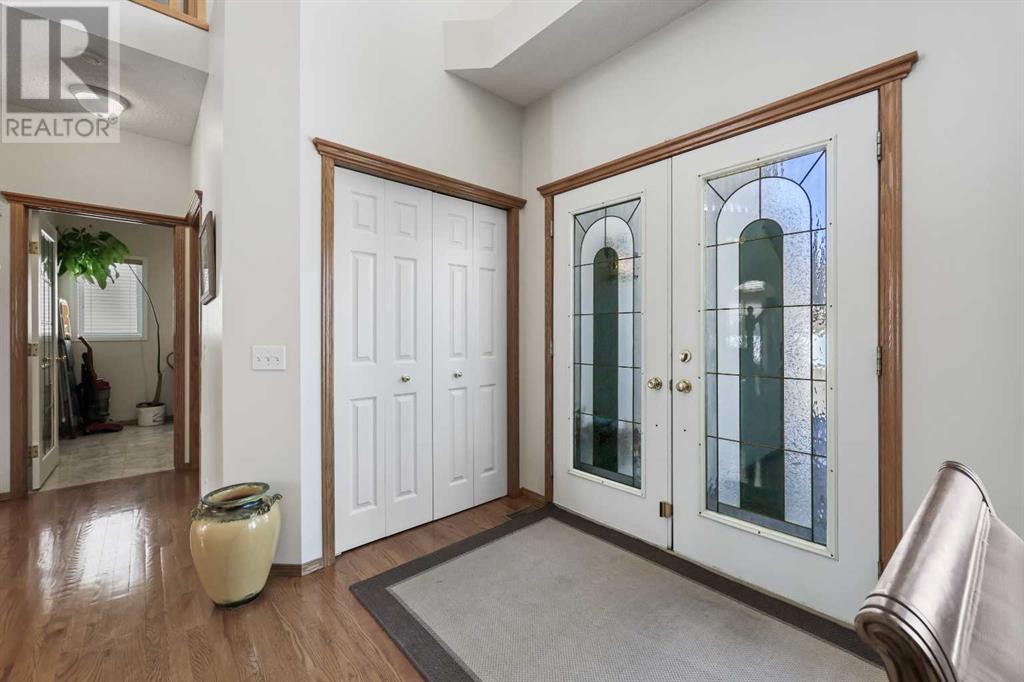 Single Family House for Sale in  Coral Shores Cape NE Coral Springs Calgary 