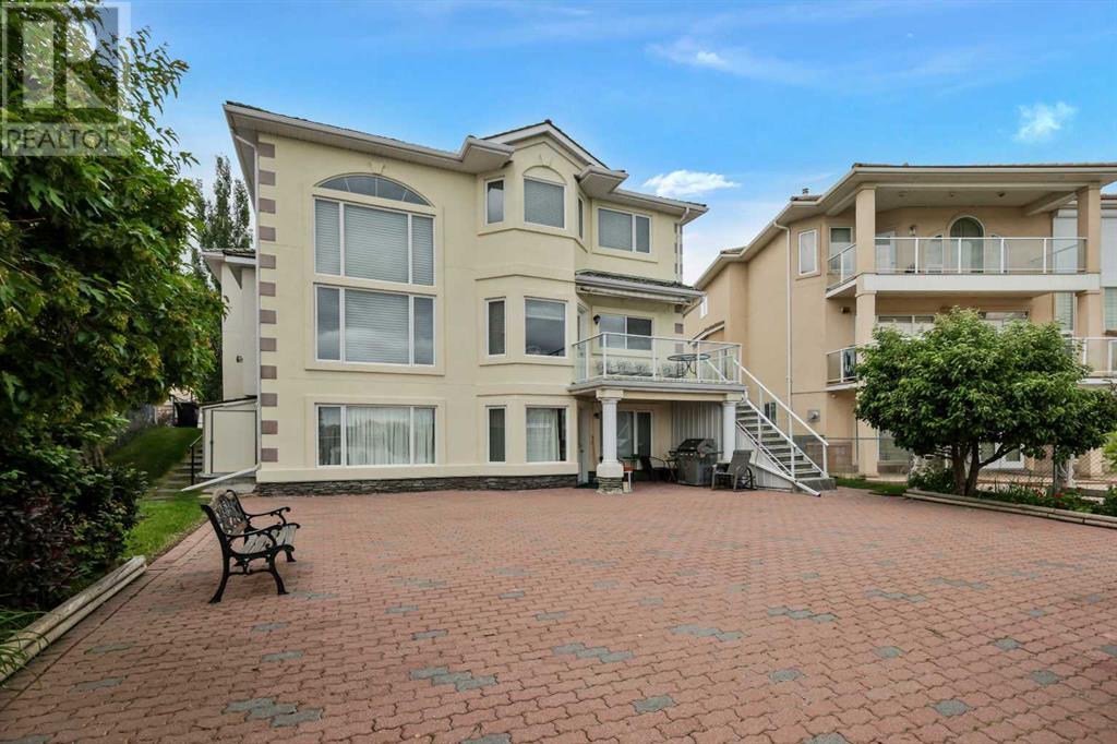 Single Family House for Sale in  Coral Shores Cape NE Coral Springs Calgary 