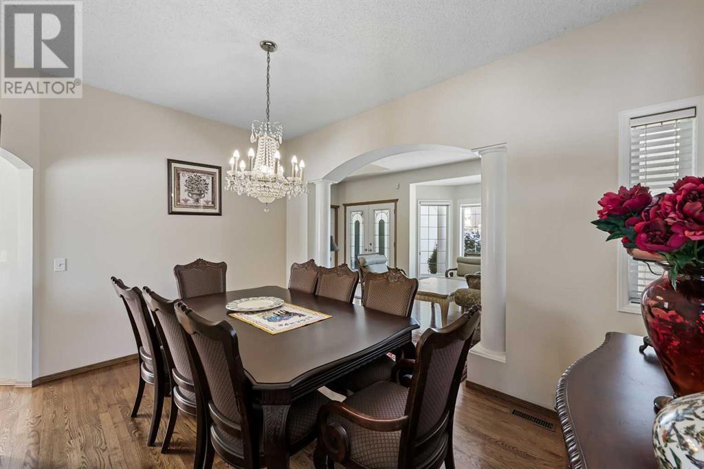 Single Family House for Sale in  Coral Shores Cape NE Coral Springs Calgary 