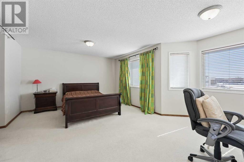 Single Family House for Sale in  Coral Shores Cape NE Coral Springs Calgary 