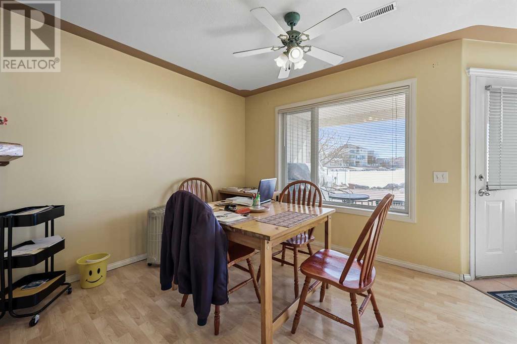 Single Family House for Sale in  Coral Shores Cape NE Coral Springs Calgary 