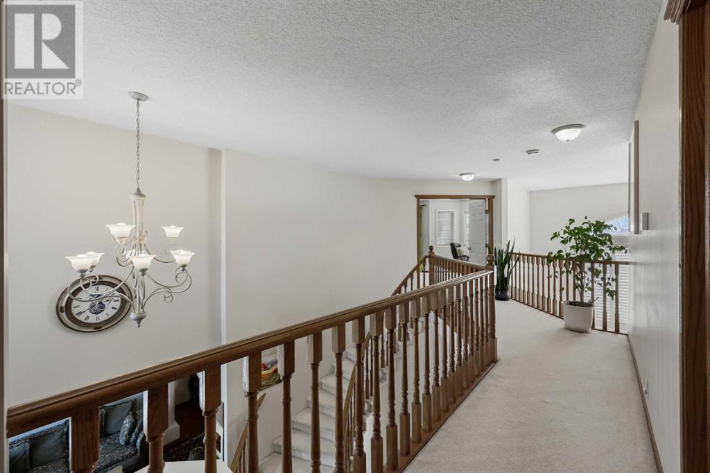 Single Family House for Sale in  Coral Shores Cape NE Coral Springs Calgary 