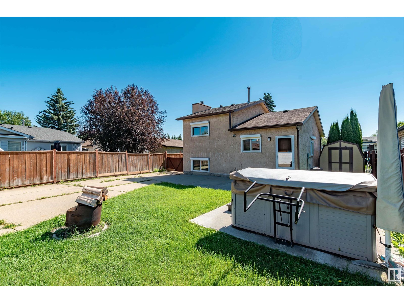 Photo 25 of 14528 29 St Nw Nw, Edmonton AB