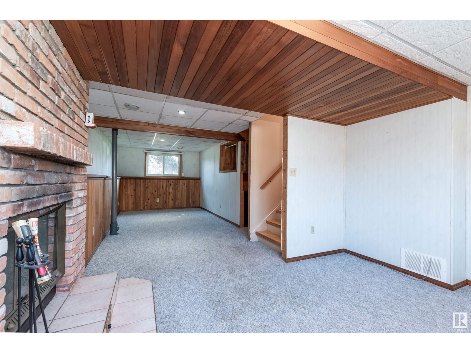 Photo 17 of 14528 29 St Nw Nw, Edmonton AB