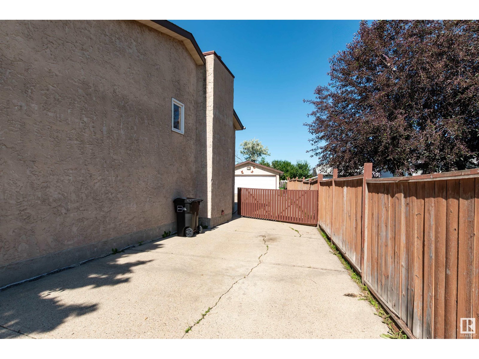Photo 31 of 14528 29 St Nw Nw, Edmonton AB