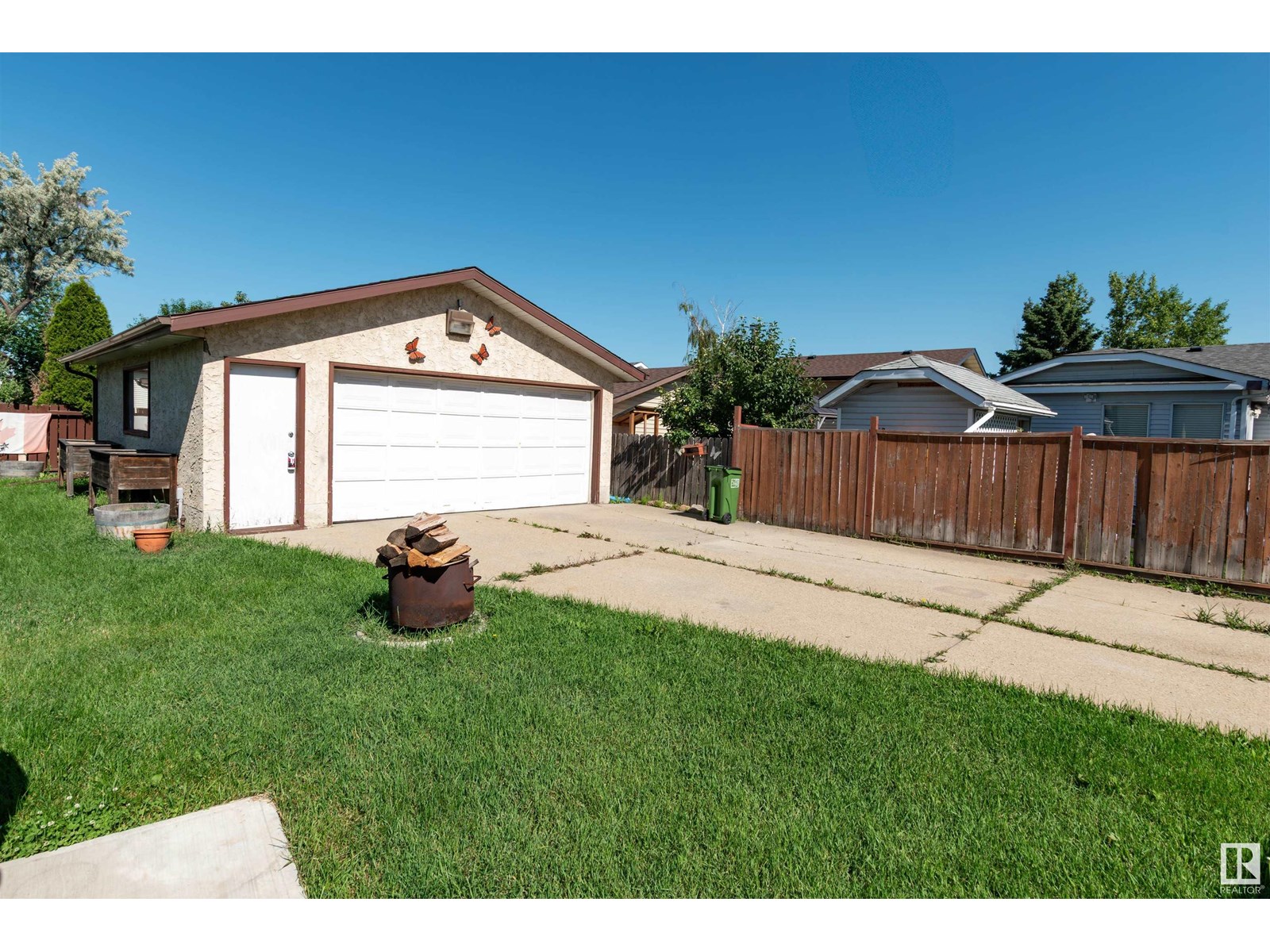 Photo 27 of 14528 29 St Nw Nw, Edmonton AB