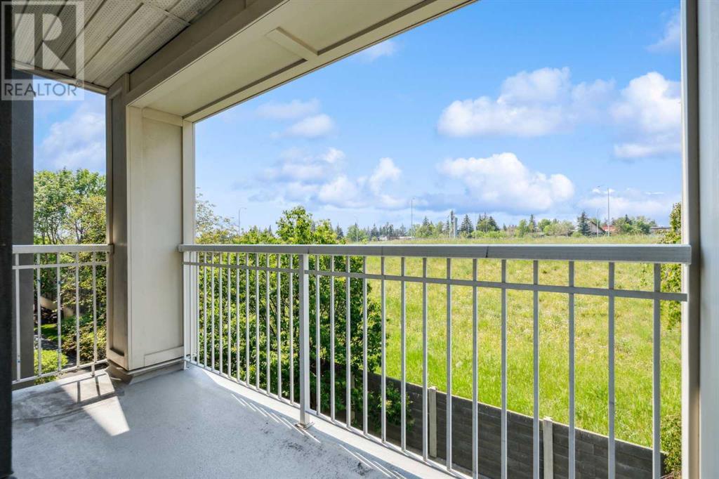 Single Family House for Sale in   Richard Court SW Lincoln Park Calgary 