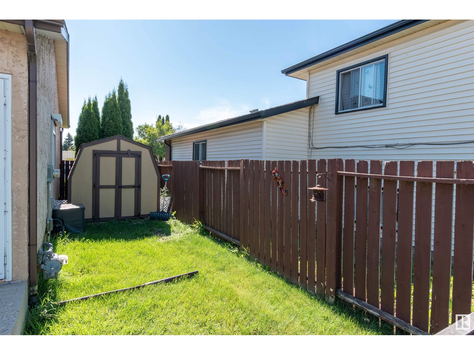 Photo 28 of 14528 29 St Nw Nw, Edmonton AB