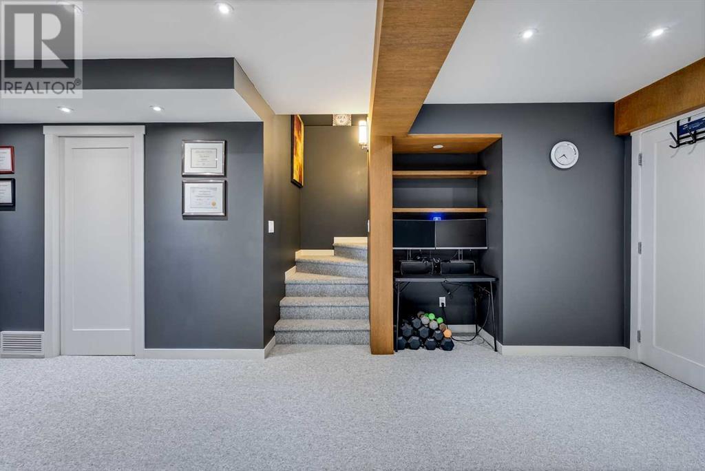 Single Family House for Sale in  Silverado Drive SW Silverado Calgary 