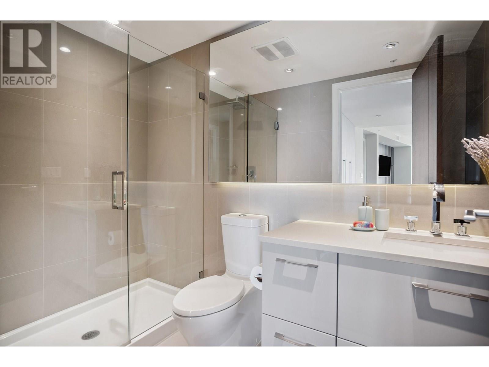 705 210 SALTER STREET, New Westminster