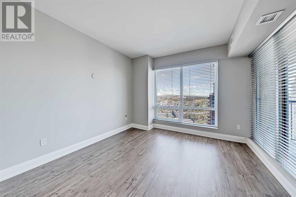 Single Family House for Sale in    Avenue SW Downtown Commercial Core Calgary 