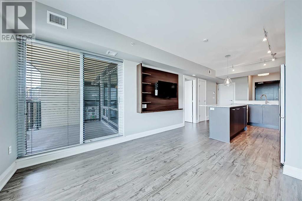Single Family House for Sale in    Avenue SW Downtown Commercial Core Calgary 