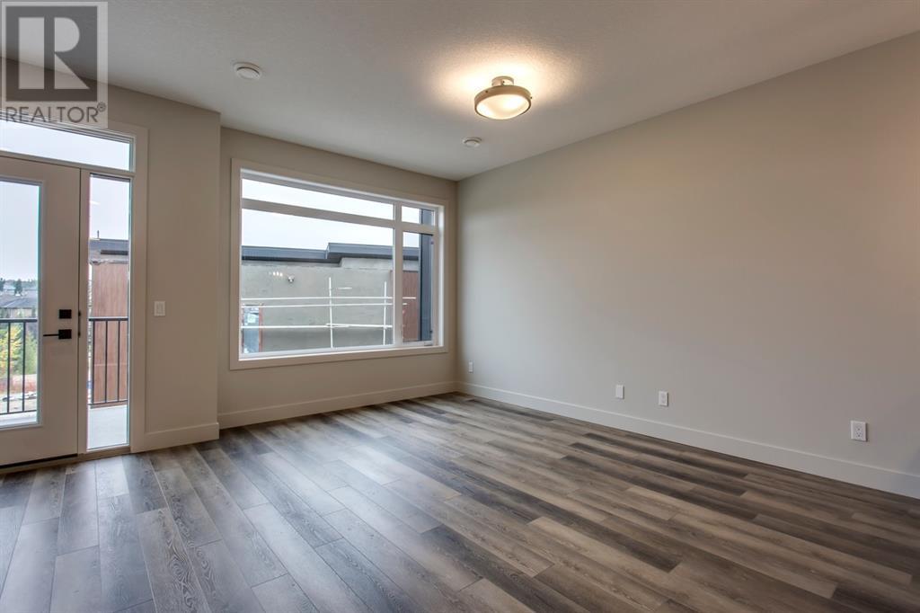 Single Family House for Sale in  Royal Elm Road NW Royal Oak Calgary 