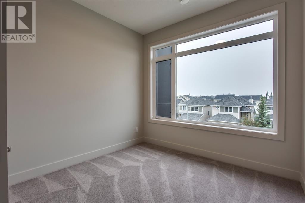 Single Family House for Sale in  Royal Elm Road NW Royal Oak Calgary 